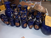 Lot 16 - vaasjes in kobalt blauw. 20 stuks - afbeelding 2 van  8