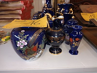 Lot 16 - vaasjes in kobalt blauw. 20 stuks - afbeelding 6 van  8