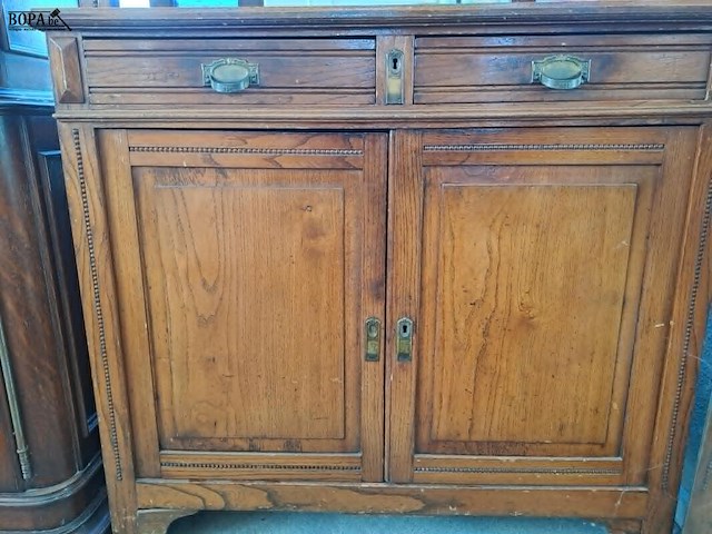 Lot 16 - vintage eiken buffetkast met glas in looddeuren en spiegel a - afbeelding 5 van  8