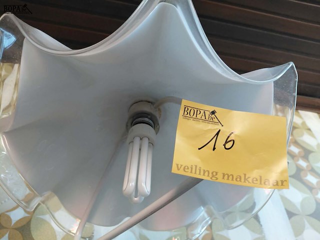 Lot 16 - vintage murano glazen hanglamp jaren '70 - afbeelding 2 van  4
