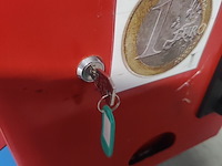 Lot 16 - wik baby air hockey - afbeelding 3 van  7