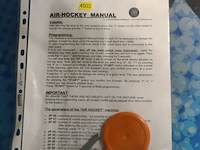 Lot 16 - wik baby air hockey - afbeelding 6 van  7