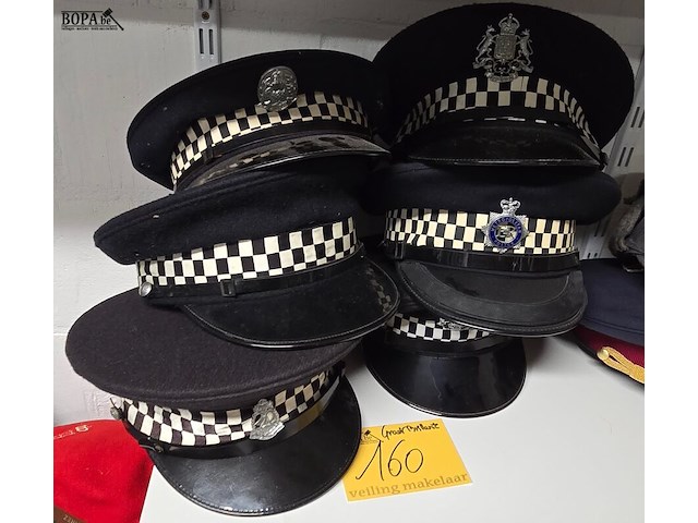 Lot 160 - groot btittanië 6 kepies - afbeelding 1 van  4