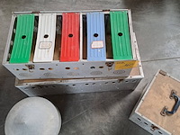 Lot 160 - vintage aluminium duivenmanden voor transport postduiven - 3 - afbeelding 2 van  3