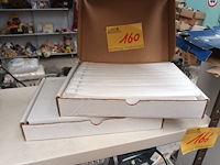 Lot 160 - witte polsbandjes - 2 dozen - afbeelding 1 van  3