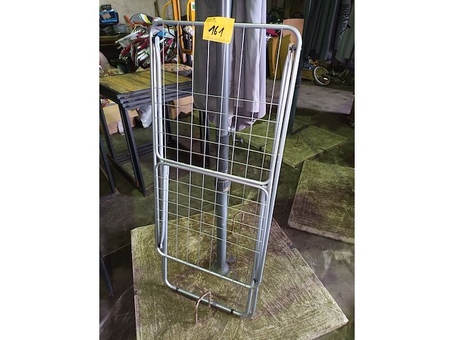 Lot 161 - droogrek - afbeelding 1 van  2