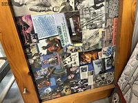 Lot 161 - grote houten wandlijst met collage blues/jazz - afbeelding 2 van  5