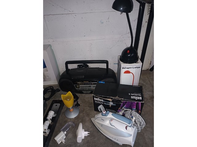 Lot 161 - huishoud elektro. 11 stuks - afbeelding 2 van  4