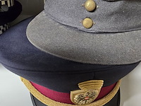 Lot 161 - oostenrijk 2 kepies - afbeelding 1 van  3