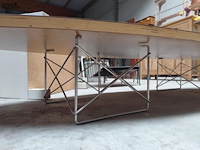 Lot 161 - vitra eames elliptical table etr - 'surfboardtable' door cha - afbeelding 4 van  7