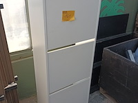 Lot 161 - witte schoenenkast - afbeelding 1 van  2