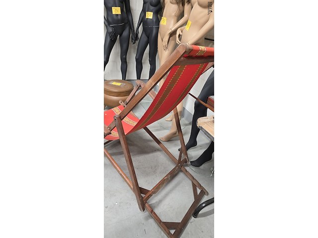 Lot 162 - houten strand ligstoel - afbeelding 3 van  4