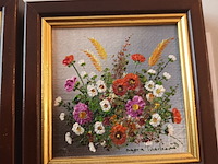 Lot 162 - miniatuur kaders met bloemen. 3 stuks - afbeelding 4 van  4