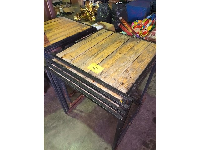 Lot 162 - terrastafel. 9 stuks - afbeelding 1 van  3