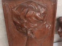 Lot 162 - vintage houten muurdecoratie. 2 stuks - afbeelding 3 van  4