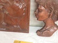 Lot 162 - vintage houten muurdecoratie. 2 stuks - afbeelding 4 van  4