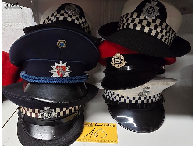 Lot 163 - groot btittanië 4 kepies + 2 vrouwelijke - afbeelding 1 van  7