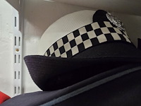 Lot 163 - groot btittanië 4 kepies + 2 vrouwelijke - afbeelding 6 van  7