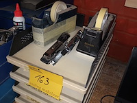 Lot 163 - kantoormateriaal en laptop - afbeelding 3 van  7