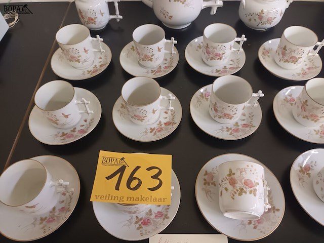 Lot 163 - koffieservies. 27 stuks - afbeelding 1 van  5