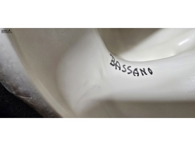 Lot 163 - koppel italiaanse porseleinen beelden bassano - afbeelding 7 van  7