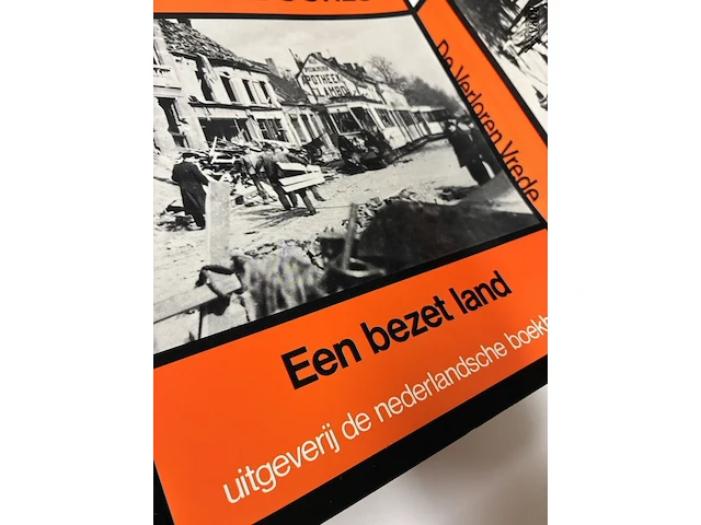 Lot 163 - lot boeken 'belgië in de tweede wereldoorlog' - afbeelding 2 van  4
