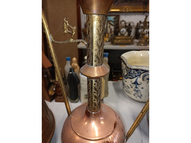 Lot 163 - paraplubak en kan in koper. 2 stuks - afbeelding 4 van  4