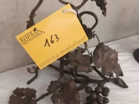 Lot 163 - smeedwerk druivenrank