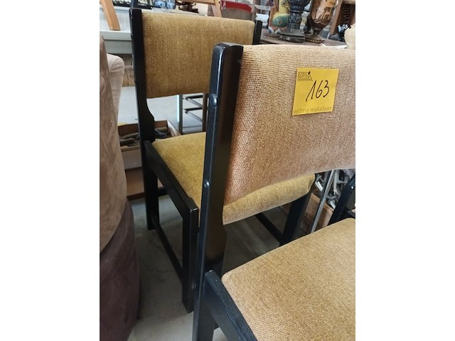 Lot 163 - vintage eetkamerstoelen. 2 stuks - afbeelding 2 van  4