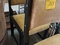 Lot 163 - vintage eetkamerstoelen. 2 stuks - afbeelding 2 van  4
