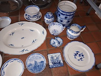 Lot 164 - antiek wit-blauw porselein. 22 stuks - afbeelding 4 van  4