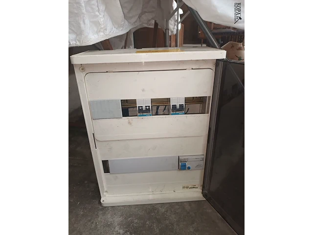 Lot 164 - elektriciteitskast - afbeelding 3 van  3