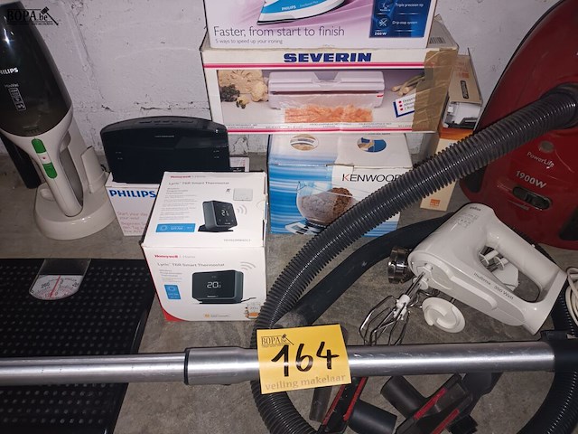 Lot 164 - huishoud elektro. 9 stuks - afbeelding 1 van  4