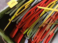 Lot 164 - metalen klapstoelen ikea. 16 stuks - afbeelding 2 van  4