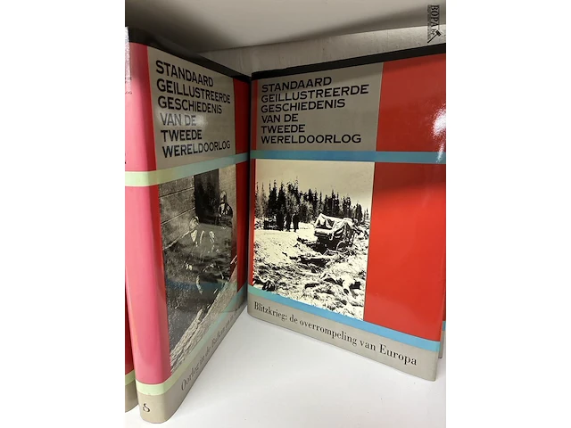 Lot 164 - reeks geschiedenisboeken 'tweede wereldoorlog' - 10 stuks - afbeelding 2 van  4