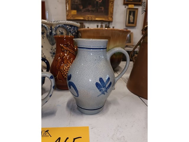 Lot 165 - aardewerk kruiken. 4 stuks - afbeelding 2 van  8