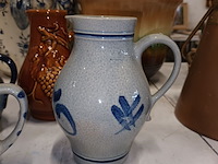 Lot 165 - aardewerk kruiken. 4 stuks - afbeelding 2 van  8