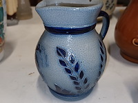 Lot 165 - aardewerk kruiken. 4 stuks - afbeelding 5 van  8