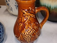 Lot 165 - aardewerk kruiken. 4 stuks - afbeelding 7 van  8