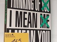 Lot 165 - kunstboek barbara kruger - afbeelding 1 van  3