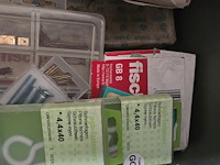 Lot 165 - lot bevestigingsmateriaal, pluggen, vijzen, nagels... - afbeelding 5 van  6