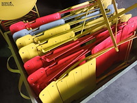 Lot 165 - metalen klapstoelen ikea. 15 stuks - afbeelding 2 van  4