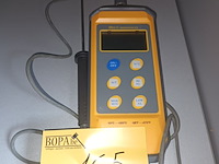 Lot 165 - multi thermometer - afbeelding 1 van  3