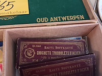 Lot 165 - naaigerei. 3 dozen - afbeelding 2 van  5