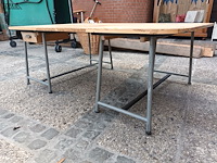 Lot 165 - speeltafel voor kinderen - afbeelding 2 van  3