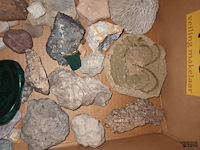 Lot 165 - stenen en mineralen - afbeelding 4 van  4