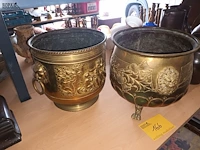 Lot 166 - koperen cache-pot. 3 stuks - afbeelding 3 van  3
