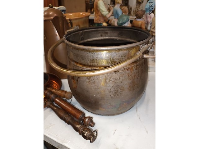 Lot 166 - koperen decoratie. 5 stuks - afbeelding 5 van  5