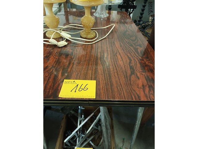 Lot 166 - vintage keukentafel - afbeelding 1 van  2