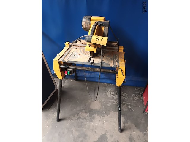 Lot 167 - afkortzaagmachine dewalt - afbeelding 1 van  4